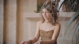 Miniature : L'eau à la bouche - Serge Gainsbourg (Cover de Chloé VEDIE)