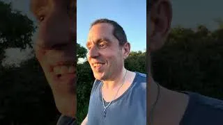 Miniature : “Je refuse de participer à des podcasts car mes interlocuteurs ne sont pas dignes de moi”. 😂 😂 😂 
