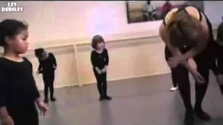 Miniature : Petite fille ballerine