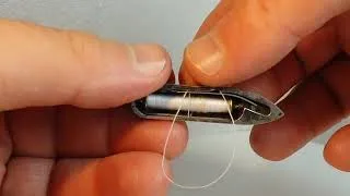 Miniature : Comment enfiler une navette de machine à coudre ancienne