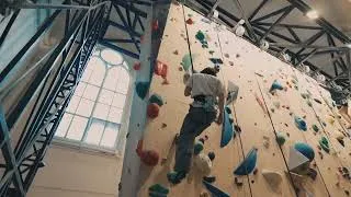 Miniature : Climbing District Saint-Lazare : grimper dans une chapelle au cœur de Paris