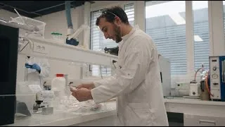 Miniature : IBMM Stephane DEJEAN ©CNRS 2022 sous titres