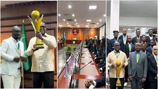 Miniature : URGENT LE PRESIDENT FÉLIX TSHISEKEDI HONORE LES JOUEURS DU DC VIRUNGA APRÈS LEUR SACRE