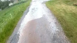 Miniature : La deuxième partie de la video sur des chemin en vtt .
