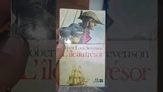 Miniature : TROUVAILLES: L'ILE AU TRÉSOR 1984 et autres surprises dans les boites à livres suivantes..