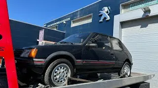 Miniature : 205 GTi sortie de grange après son nettoyage