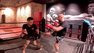 Miniature : Coaching particulier de kick-boxing / muay thaï en salle de sport
