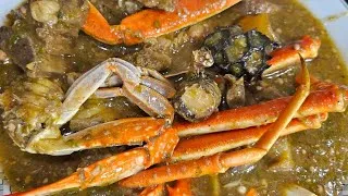 Miniature : 238:🥘 Sauce Gombo Obstaclée aux Crabes, Tripes et Peau de Bœuf | La Véritable Recette Africaine.