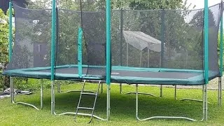 Miniature : On fait du trampoline