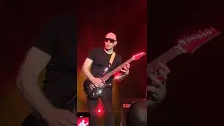 Miniature : Joe Satriani - Surfing With The Alien Live Besancon 2023