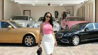 Miniature : 10 Femmes De Luxe Plus Riches Que Des Footballeurs