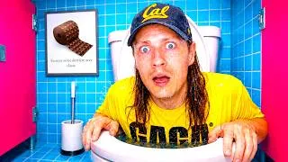 Miniature : LE JEU DE TOILETTES LE PLUS WTF DE MA VIE ! 😱 (Toilet 8)