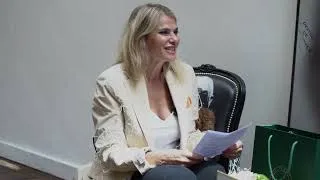 Miniature : Hélène Azancot, la femme qui a décidé de retirer l’eau des cosmétiques