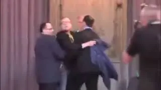 Miniature : "REGARDEZ VOTRE DEMOCRATIE "MACRON HUMILIE BRAVO -PARTAGEZ AVANT SUPPRESSION