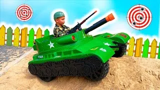Miniature : Prajurit Dima membuka dan menaiki TANK power wheels baru
