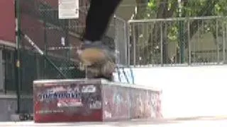 Miniature : Comment faire le BS nosegrind en skateboard ? Trick Tip