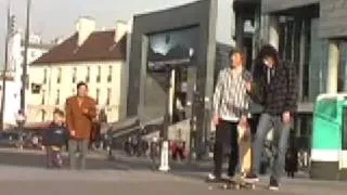 Miniature : Berrics ? No, Bastics ! S.K.A.T.E. session à Bastille !