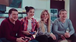 Miniature : Pourquoi vous devriez jouer au jeux vidéo ?