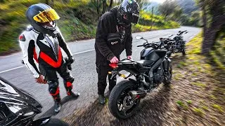 Miniature : FIN DE BALADE POUR LA MT-09 !? IL PERD SA PLAQUE 😱😢 Roulage dans le Sud 🏝️