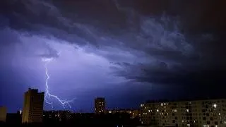Miniature : Énorme orage sur Bordeaux - 75 éclairs de foudre en 3 minutes !