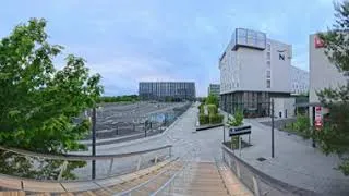 Miniature : 🌉 [360° | 8K] Passerelle futuriste de l’aéroport d’Orly et quartier Cœur d’Orly