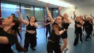 Miniature : 🩰 Gala de danse 2024 – L’Arabesque d’Aubrives | Teaser 3