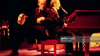 Miniature : Elton John/Ray Cooper - Los Angeles (1979) (Audience Recording)