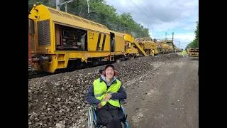 Miniature :  : Sur la piste du train de criblage : La cribleuse Matisa en action ! 🚂⚙️