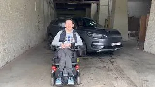 Miniature : Il a quitté Tesla pour cette BYD : Pourquoi ce changement radical ?