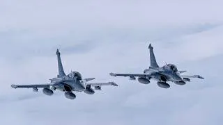 Miniature : Discours sur la dissuasion nucléaire de la France.
