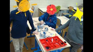 Miniature : Périscolaire: atelier création de neurones électroniques avec les Légos Mindstorm.