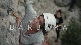 Miniature : Beginner climber battles with fear of falling
