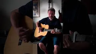 Miniature : No Surprises - Radiohead (acoustic cover)