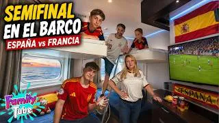 Miniature : Vemos las Semi del Mundial en un Barco
