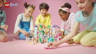 Miniature : Publicité 2018 - LEGO - Friends - Le complexe touristique