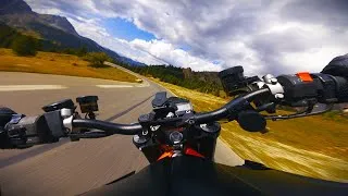 Miniature : KTM 990 Superduke R - RAW V2 sound // Slippy downhill - Izoard Pass