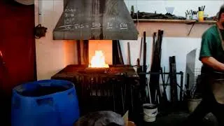 Miniature : Forge Emmanuel Fernex : bougeoirs en feuilles de vigne pour Florian et Mathilde Beck-Hartweg