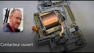 Miniature : formation électricien - tester un contacteur jour nuit