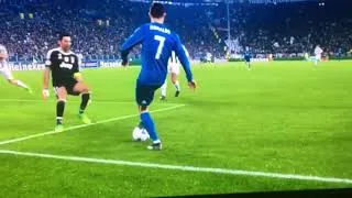Miniature : LE MAGNIFIQUE BUT DE CRISTIANO RONALDO | JUVENTUS vs REAL (03/04/2018)