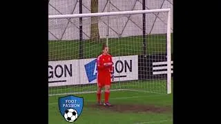 Miniature : le plus beau but raté de l'histoire du foot féminin