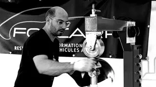 Miniature : LES ASTUCES DU TÔLIER "La Roue Anglaise" : L’Outil Incontournable en restauration carrosserie ?