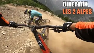 Miniature : ON MANGE LA POUSSIÈRE AU BIKEPARK DES  2 ALPES !!