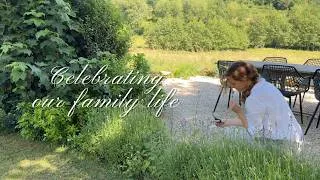 Miniature : Celebrating our sons and family life in a movie night in our garden