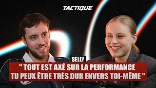 Miniature : À 18 ans, elle anime les CHAMPIONS de Valorant devant 10 000 personnes - Selly, Tactique episode 12