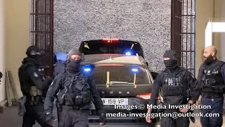 Miniature : Arrivée de Nicolas Sarkozy à la prison de la Santé - Première nuit d'incarcération