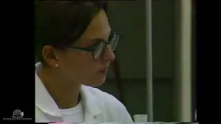 Miniature : [Archives vidéo 1996] - Filmer la chimie expérimentale - Oral Chimie CAPES CNED Univ Bordeaux I