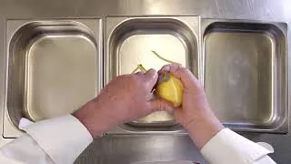 Miniature : Canneler un citron