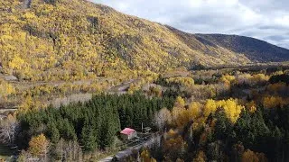 Miniature : Les couleurs d'automne en Gaspésie en drone