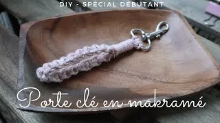 Miniature : Comment faire un porte clé makramé - DIY