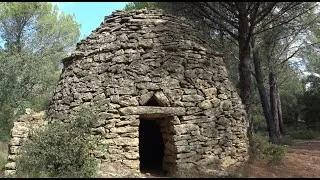 Miniature : Cornillon-Confoux-le sentier des "Bories"